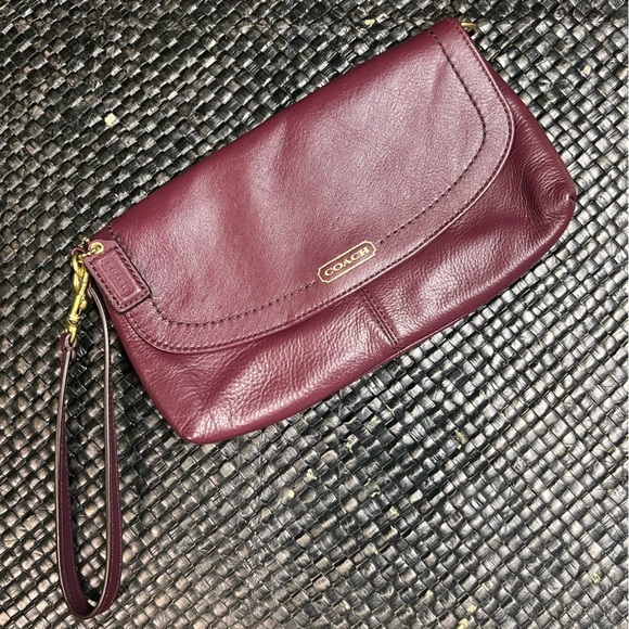 Coach Handbags - COACH | Campbell Large Leather Wristlet (Bordeaux)